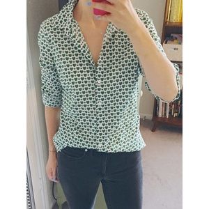 ✌️J.Crew Bee Heart Button Down